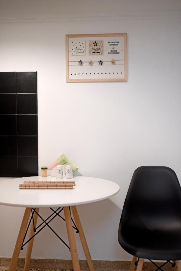 Messolonghi Square Apartment Athena Bagian luar foto